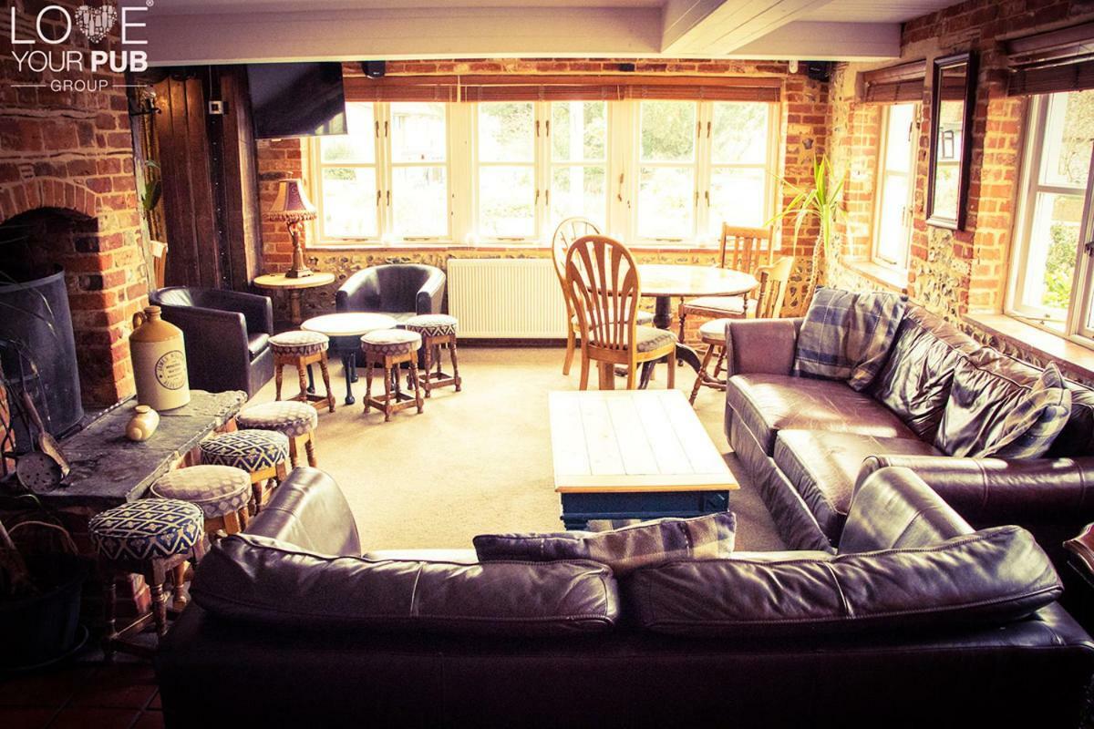 The Rising Sun Inn Waterlooville Exteriör bild